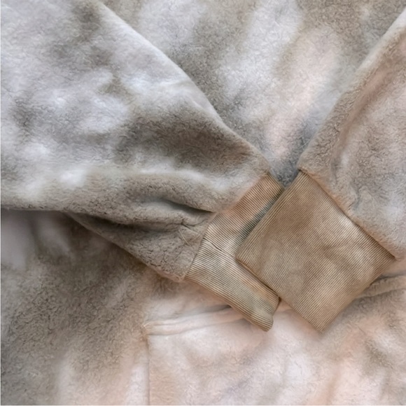 Feat Clothing Blanket Blend Ultra Soft Tie Dye Hoodie - Latté - Picture 4 of 6